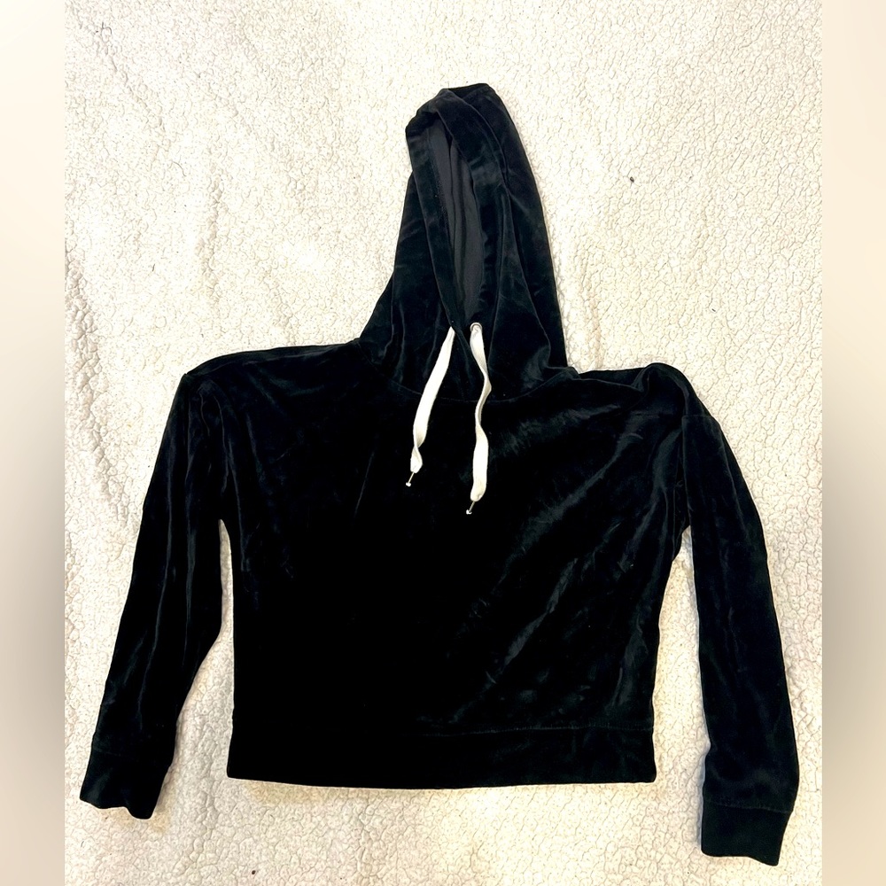 Black velvet hoodie, Size medium